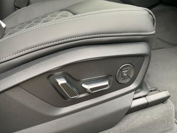 Audi Q8 SUV TDI quattro tiptronic