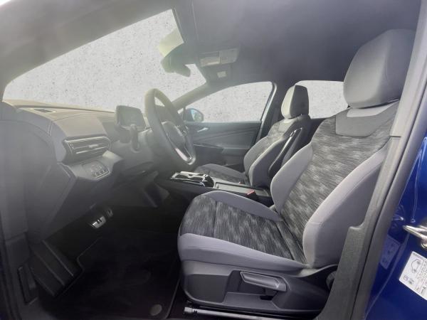 Volkswagen ID.5 Pure Wärmepumpe,IQ.LIGHT,Navi,5J-Garantie