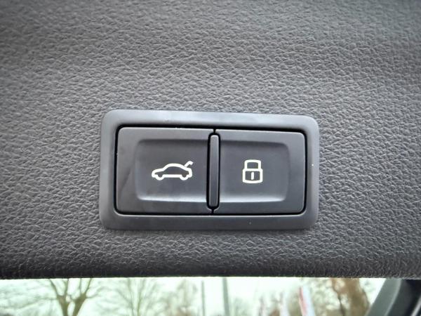Audi A6 Avant 50TFSIe quattro Matrix-LED/HUD/360°Ca