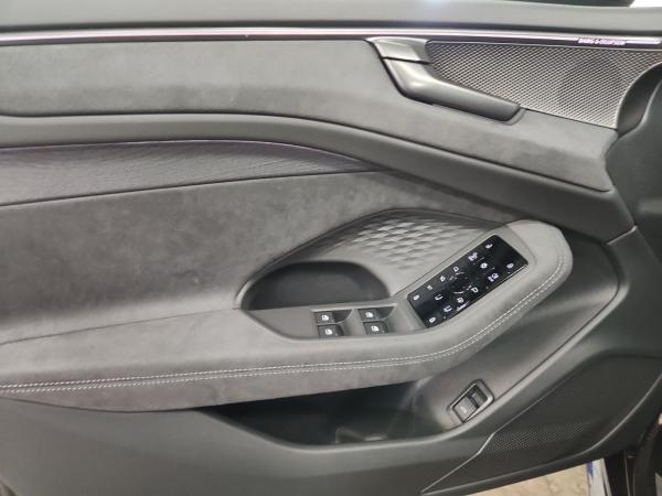 Audi A6 Avant TDI qu. edition one Pano AHK B&O LM21"