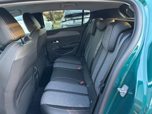 Peugeot 308 Allure HYBRID 145 e-DSC6 Navi 360 Kamera ACC