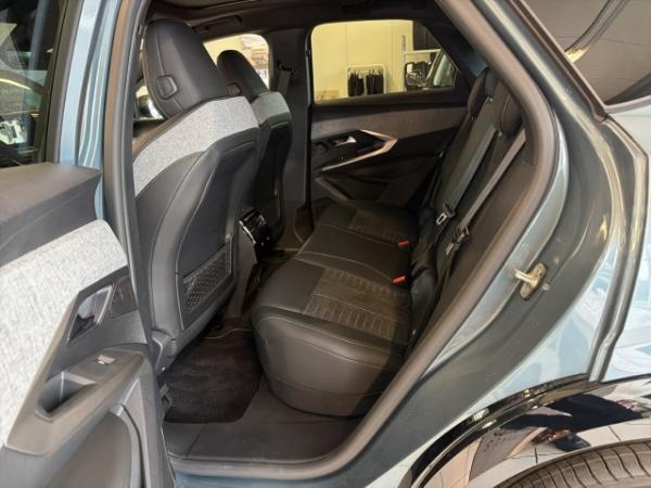 Peugeot 3008 Launch Edition Dual-Elektromotor 325 AWD