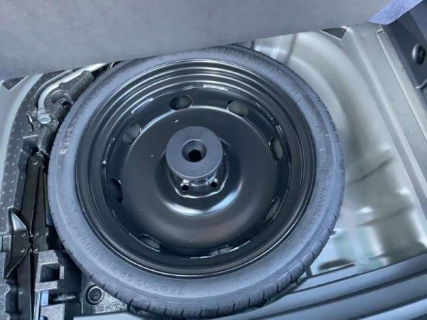 Skoda Karoq KAROQ SPORTLINE 2,0 TSI 140 KW 7-GANG-DSG 4X4