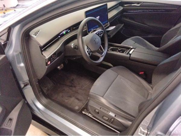 Volkswagen ID.7 Pro /AHK /EXTERIEUR PLUS