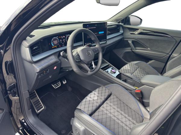 Volkswagen Tayron R-Line 2.0TDI 193 PS *BLACK STYLE*MATRIX*NAV*AHK*PANO*STANDHZG*WKR*74.215€