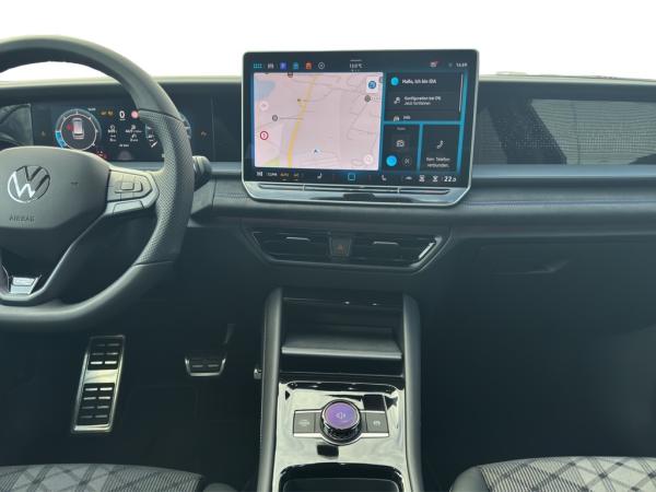 Volkswagen Tayron R-Line 2.0TDI 193 PS *BLACK STYLE*MATRIX*NAV*AHK*PANO*STANDHZG*WKR*74.215€