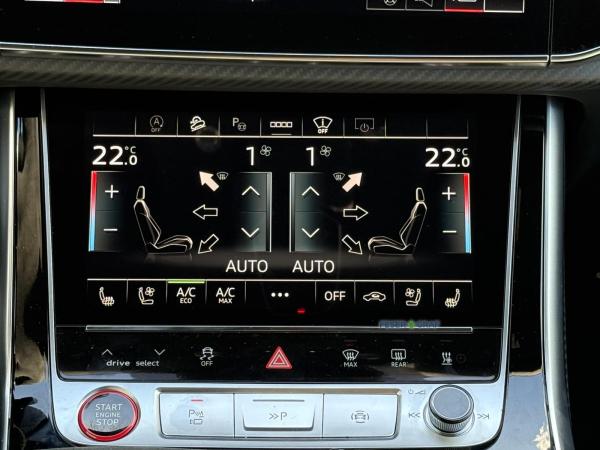 Audi RS Q8 Black performance *-20% RS//Offensive*