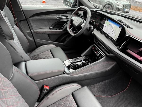 Audi Q5 Sportback TFSI quattro 150 kW ,Tech Pro, S line, AHK, Standklimatisierung