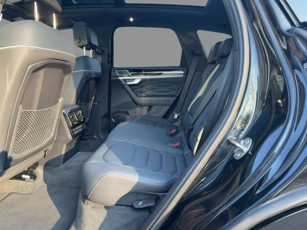 Volkswagen Touareg 3.0 TDI DSG R-Line 4M Panoramadach
