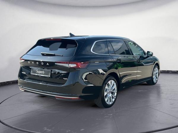 Skoda Superb Combi L&K 2,0 TDI 7-Gang-DSG 4x4