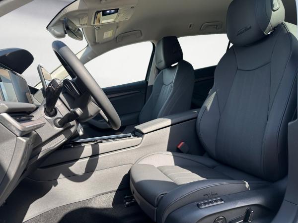 Skoda Superb Combi L&K 2,0 TDI 7-Gang-DSG 4x4