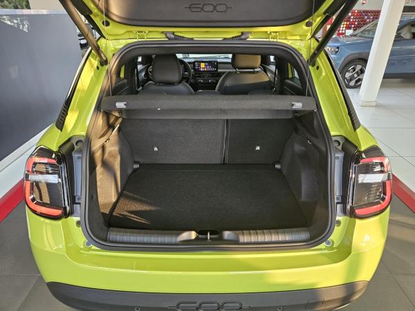 Fiat 600e SPORT - sofort verfügbar - TOP AUSSTATTUNG