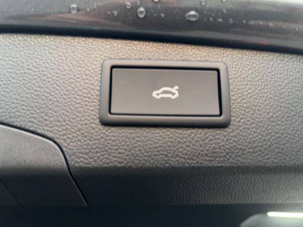 Skoda Superb Combi L&K 2,0 TDI DSG + Eroberungsprämie + sofort verfügbar