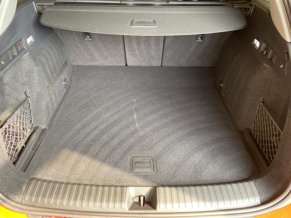 Audi Q6 e-tron *S-line*Matrix*HuD*AHK*Tech pro*