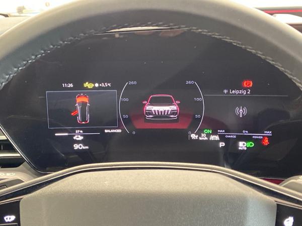 Audi Q6 e-tron *S-line*Matrix*HuD*AHK*Tech pro*