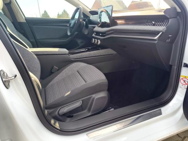 Skoda Superb Combi 2.0 TDI Selection Matrix AHK Navi 🚀Sofort-Verfügbar🚀Autohaus-Schandert Top-Deal✨