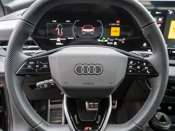 Audi Q6 e-tron Q6 SUV e-tron quattro !0,25%! S-Line Leder ACC 360° // Sofort verfügbar!!!