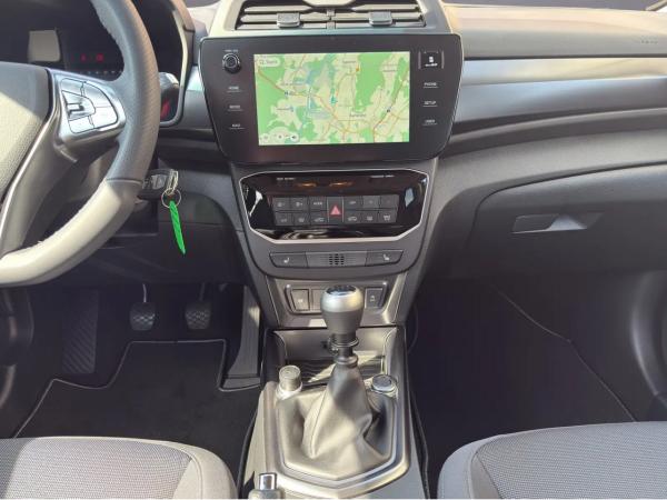 KGM Tivoli Nomad 1.5 2WD *LED/SHZ/RFK/APP/PDC*