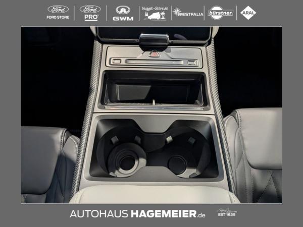 Ford Explorer Premium Extended Range RWD