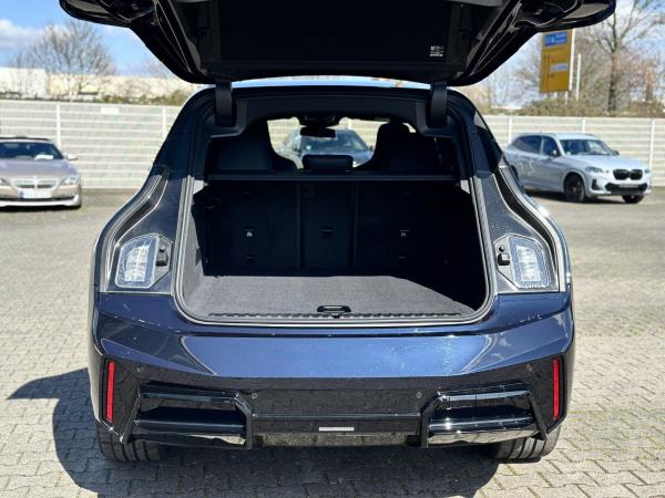 BMW ix xDrive60 | UPE 134.740,- | M Sport Pro B&W Surround DAB LED