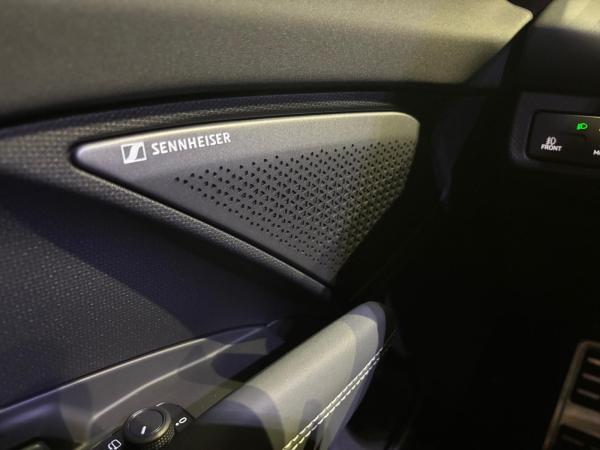 Cupra Terramar Tribe Edition VZ 1.5 e-Hybrid MATRIX PANO AHK 360Grad Head-Up