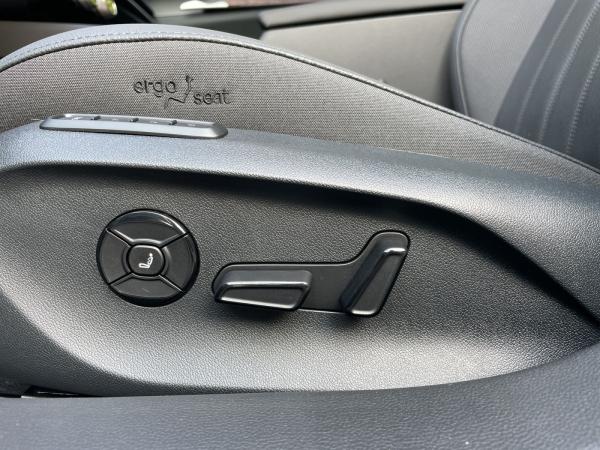 Skoda Superb 2.0 TDI 4X4 *PANO*AHK*STANDHZ*INKL. WINTERRÄDER*