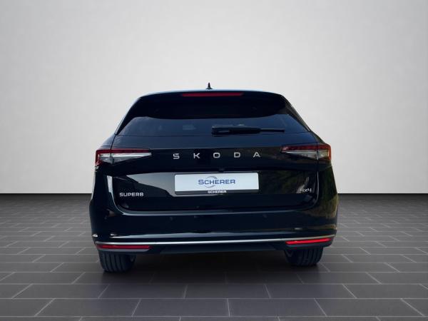 Skoda Superb 2.0 TDI 4X4 *PANO*AHK*STANDHZ*INKL. WINTERRÄDER*