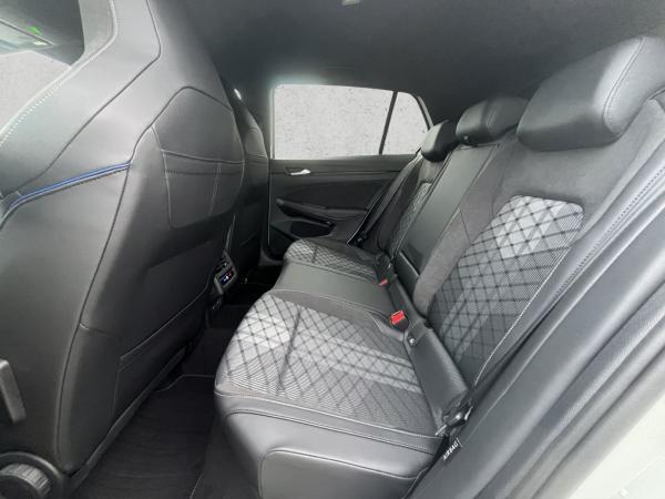 Volkswagen Golf R-Line 2.0 TDI DSG, IQ.LIGHT, AHK, Kamera