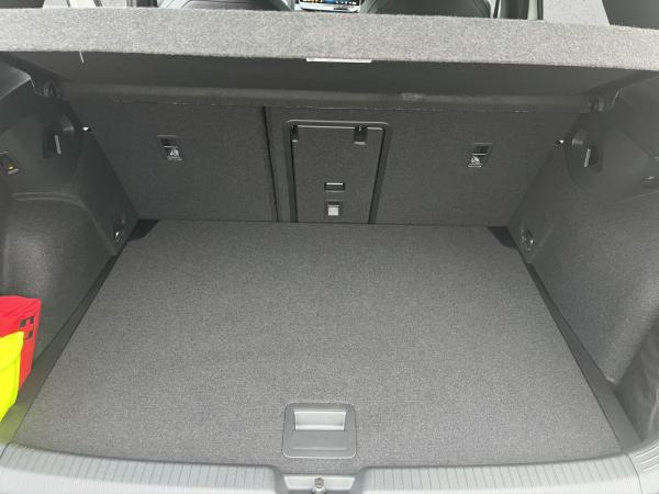 Volkswagen Golf R-Line 2.0 TDI DSG, IQ.LIGHT, AHK, Kamera