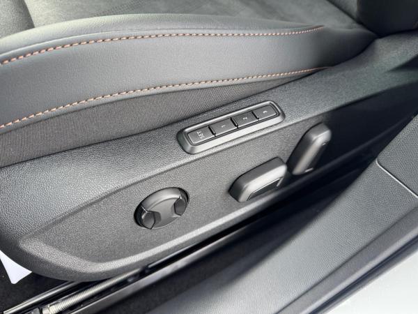 Cupra Formentor VZ (333PS) MATRIX Sennheiser Intelligent Drive