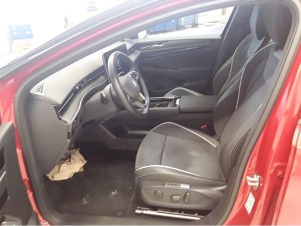 Volkswagen ID.7 Pro 210kW - IQ.Drive Pano Wärmepumpe HUD Area View Park Assist Navi Massage SHZ LM