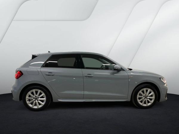 Audi A1 Sportback 30 TFSI S line - kurzfristig verfügbar !