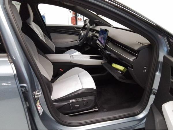 Volkswagen ID.7 Tourer Pro S - "Black Style" Interieur Plus und Exterieur Paket / 8-fach Bereift