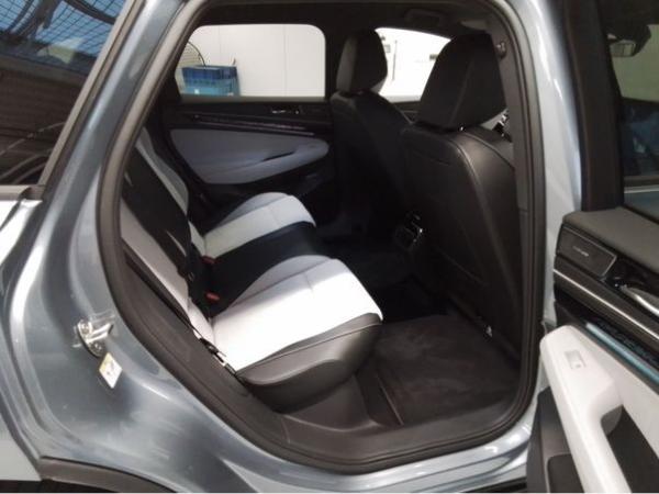 Volkswagen ID.7 Tourer Pro S - "Black Style" Interieur Plus und Exterieur Paket / 8-fach Bereift