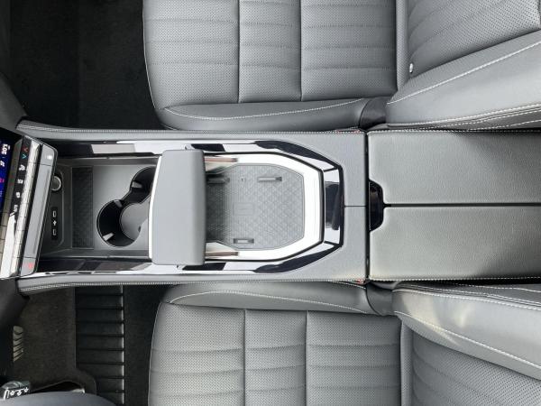 Renault Espace Iconic E-TECH Full-Hybrid 200 Vision Paket Ganzjahres Reifen