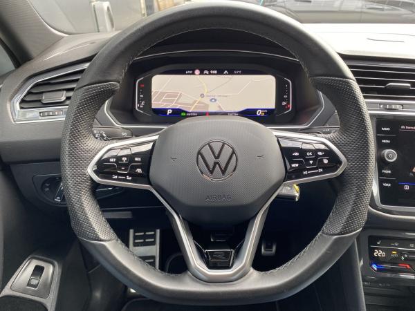 Volkswagen Tiguan Allspace 2.0 TDI DSG R-Line 4MOT NAVI RFK Matrix-LED AHK