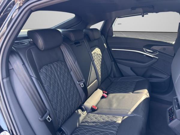 Audi Q8 Sportback e-tron 50 S line quattro