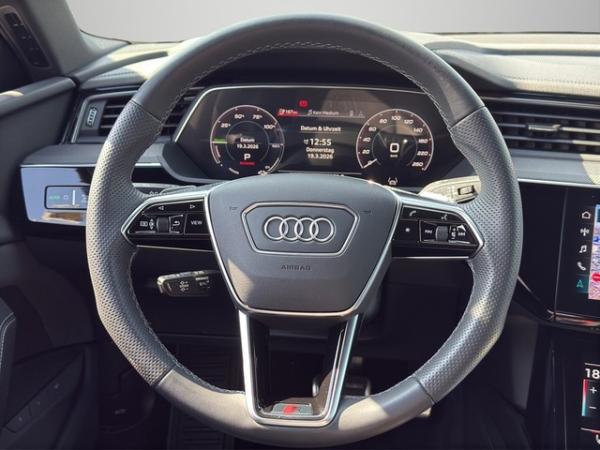 Audi Q8 Sportback e-tron 50 S line quattro