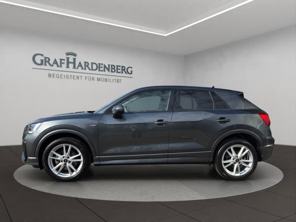 Audi Q2 S-Line 40TFSI Quat. Navi AHK Rückfahrkamera