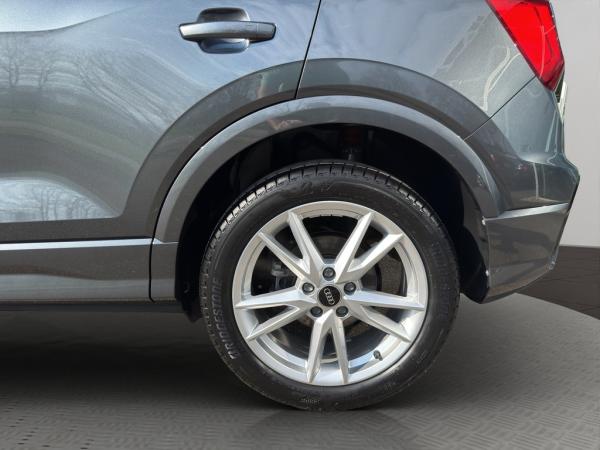 Audi Q2 S-Line 40TFSI Quat. Navi AHK Rückfahrkamera