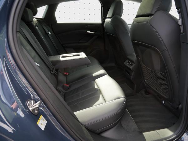 Audi A6 e-tron A6 Sportback e-tron perf. 0,25%*air*LED*AHK*Pano*360° Audi A6 e-tron A6 Sportback e-tron perf. 0,25%*air*LED*AHK*Pano*360°