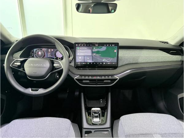 Skoda Octavia Combi Tour 2.0 TDI ACC/AHK/Kamera/LED