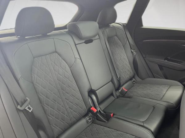 Audi SQ5 SUV TFSI ,AHK,PANO,StHz,NAVI,PDC,KAMERA,MATRIX,GRA,HuD,21ALU,5J-Garantie,