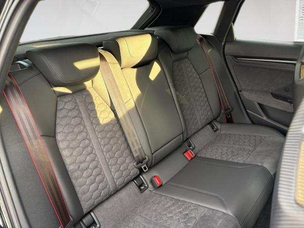 Audi RS3 Sportback S tronic 5J-GARANTIE,RS-SPORTABGASANLAGE,NAVI,MATRIX,KAMERA,KLIMA,PDC,GRA