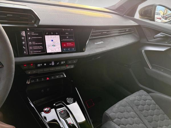 Audi RS3 Sportback S tronic 5J-GARANTIE,RS-SPORTABGASANLAGE,NAVI,MATRIX,KAMERA,KLIMA,PDC,GRA