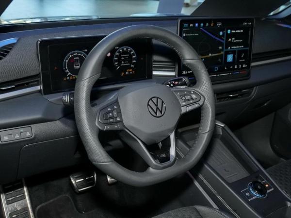 Volkswagen T-Roc 1.5 eTSI DSG R-Line NAVI KAMERA IQ.LIGHT HuD