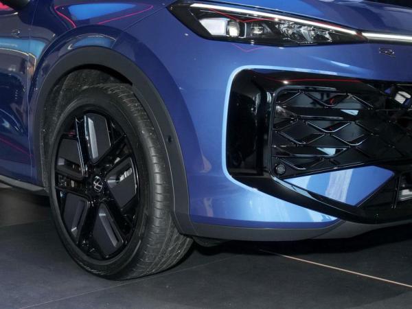 Volkswagen T-Roc 1.5 eTSI DSG R-Line NAVI KAMERA IQ.LIGHT HuD