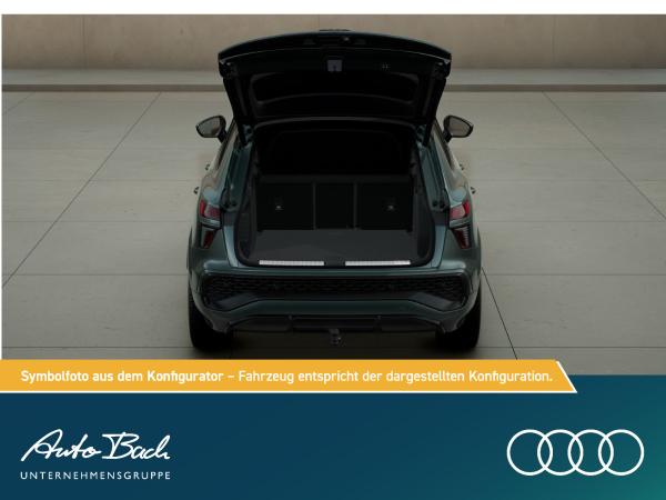 Audi Q3 SUV e-hybrid S tronic