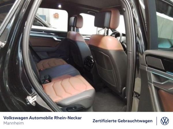 Volkswagen Touareg 3.0 TDI R-Line GAR2030 Navi AHK Pano uvm