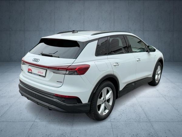 Audi Q4 e-tron 55 qu. Matrix PANO AHK 21 ACC 360